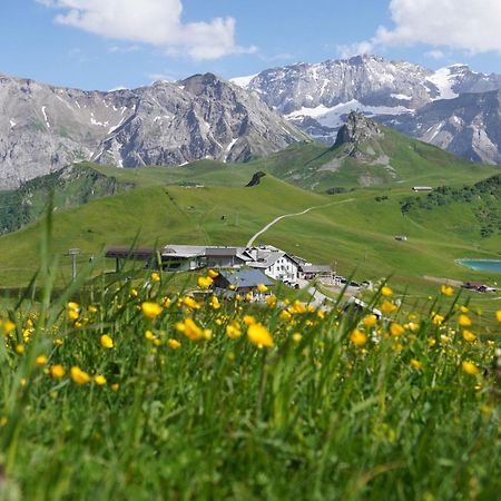 Berghotel Hahnenmoos Adelboden Luaran gambar